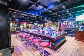 Empress Angkor Resort & Spa