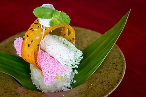 Empress Angkor Resort & Spa