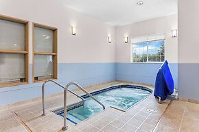 Comfort Suites Grayslake near Libertyville North