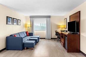 Comfort Suites Grayslake near Libertyville North