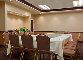 Holiday Inn Express & Suites Chicago West - O'Hare Arpt Area by IHG