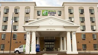 Holiday Inn Express & Suites Chicago West - O'Hare Arpt Area by IHG