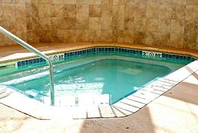 AmericInn by Wyndham Fargo Medical Center