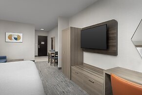 Holiday Inn Express & Suites Knoxville-Clinton by IHG