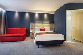 Holiday Inn Express London-Watford Junction by IHG
