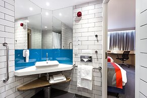 Holiday Inn Express London-Watford Junction by IHG