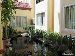 Microtel by Wyndham Batangas