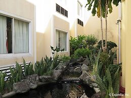 Microtel by Wyndham Batangas