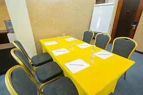 Microtel by Wyndham Batangas