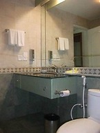 Lemon Tree Vembanad Lake Resort, Kerala