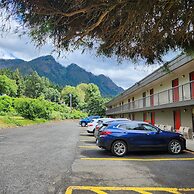 Columbia Gorge Inn