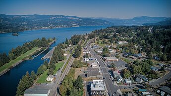 Columbia Gorge Inn