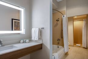 Holiday Inn Express & Suites Dallas East - Fair Park by IHG