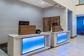 Holiday Inn Express & Suites Dallas East - Fair Park by IHG