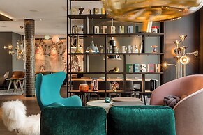 MOTEL ONE MÜNCHEN-WESTEND