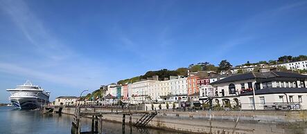 Bella Vista Hotel & Self Catering Suites