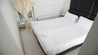 Bella Vista Hotel & Self Catering Suites