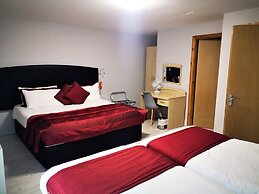 Bella Vista Hotel & Self Catering Suites