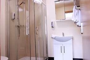 Bella Vista Hotel & Self Catering Suites