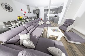 Bella Vista Hotel & Self Catering Suites