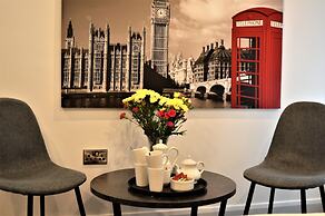 Bella Vista Hotel & Self Catering Suites