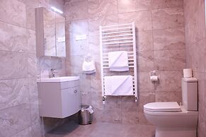 Bella Vista Hotel & Self Catering Suites