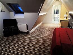 Bella Vista Hotel & Self Catering Suites