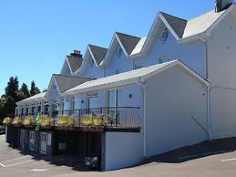 Bella Vista Hotel & Self Catering Suites