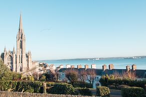 Bella Vista Hotel & Self Catering Suites