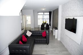 Bella Vista Hotel & Self Catering Suites