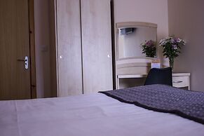 Bella Vista Hotel & Self Catering Suites