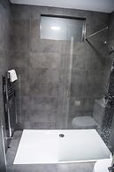 Bella Vista Hotel & Self Catering Suites