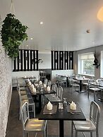 Bella Vista Hotel & Self Catering Suites