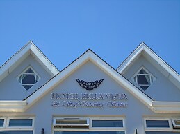 Bella Vista Hotel & Self Catering Suites