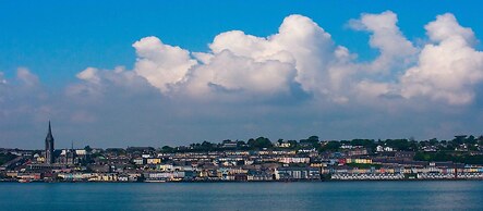 Bella Vista Hotel & Self Catering Suites