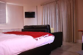 Bella Vista Hotel & Self Catering Suites