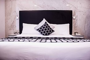 Bella Vista Hotel & Self Catering Suites