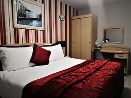 Bella Vista Hotel & Self Catering Suites