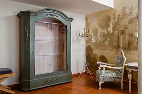 Hotel  YIT La Casona del Arco