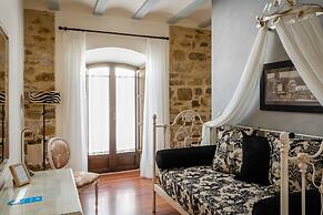 Hotel  YIT La Casona del Arco