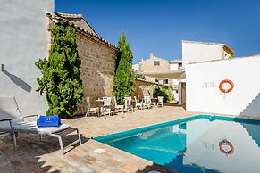 Hotel  YIT La Casona del Arco