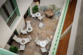 Hotel  YIT La Casona del Arco