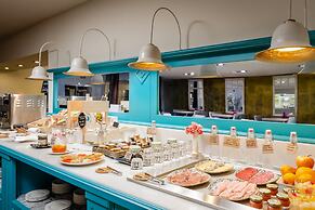 Hotel  YIT La Casona del Arco