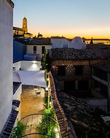 Hotel  YIT La Casona del Arco