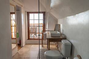 Chartfield Guesthouse