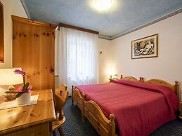 Hotel Adriana
