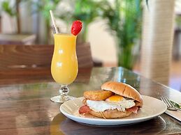 Ramada Hotel & Suites by Wyndham Costa del Sol