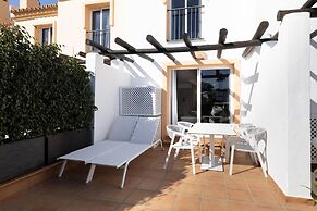 Ramada Hotel & Suites by Wyndham Costa del Sol