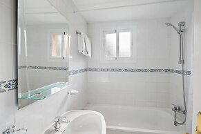 Ramada Hotel & Suites by Wyndham Costa del Sol