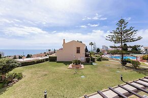 Ramada Hotel & Suites by Wyndham Costa del Sol